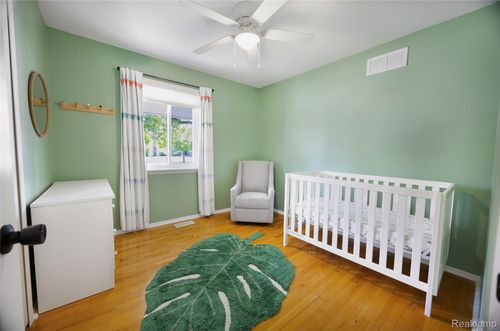 42682 Somerset Dr, Canton, MI, 48187-3023 | Card Image