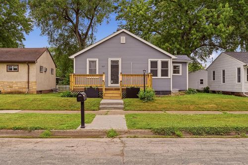 527 2nd Street S, La Crescent, MN, 55947 | Card Image