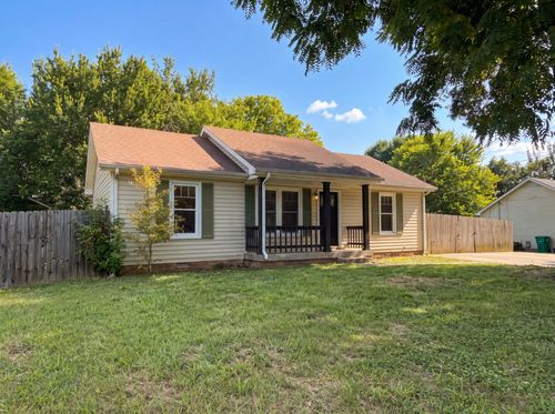 225 Tobacco Rd, Clarksville, TN, 37042-4951 | Card Image