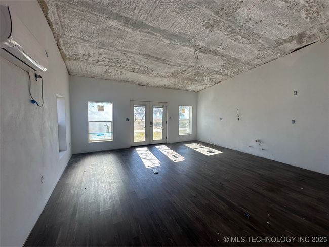 13870 Sherry Ln, House other with 5 bedrooms, 3 bathrooms and null parking in Kingston OK | Image 9