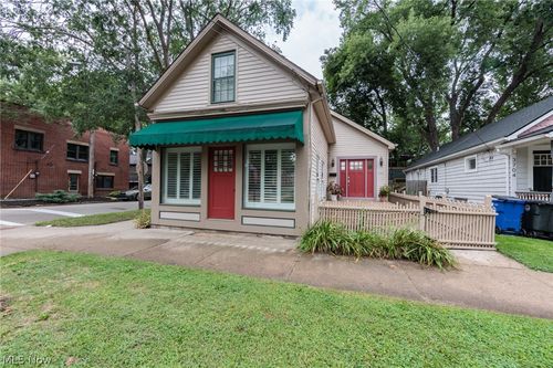 3708 Whitman Ave, Cleveland, OH, 44113-3287 | Card Image