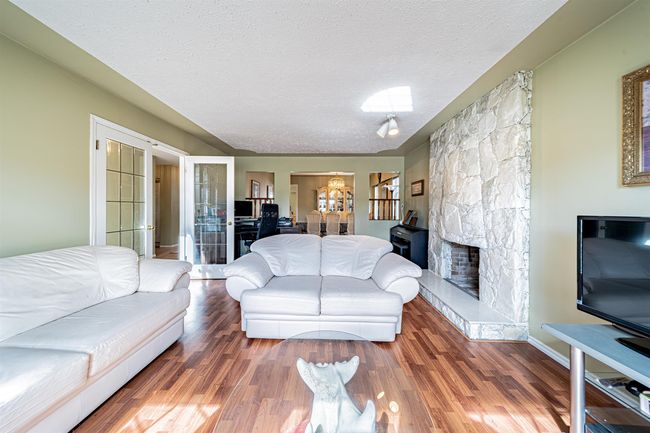 5591 Jaskow Drive, House other with 4 bedrooms, 2 bathrooms and 4 parking in Richmond BC | Image 6