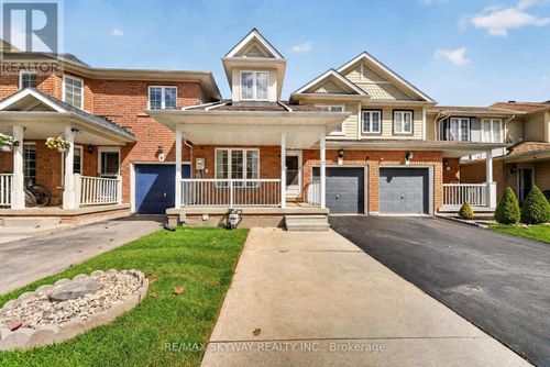 7 Madronna Gdns, Brampton, ON, L7A2V5 | Card Image