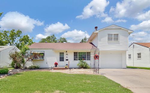 2751 S Bennett Ave, Wichita, KS, 67217-1811 | Card Image