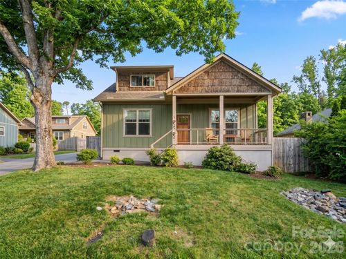 3 Staffordshire Dr, Black Mountain, NC, 28711-0497 | Card Image