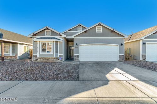 4931 S 11th Pl, Phoenix, AZ, 85040-5001 | Card Image