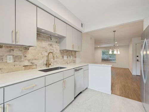 125-8083 Meadow Rd, Dallas, TX, 75231-3417 | Card Image