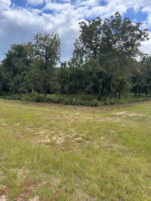 20 Meadowood Dr, Hilltop Lakes, TX, 77871 | Card Image