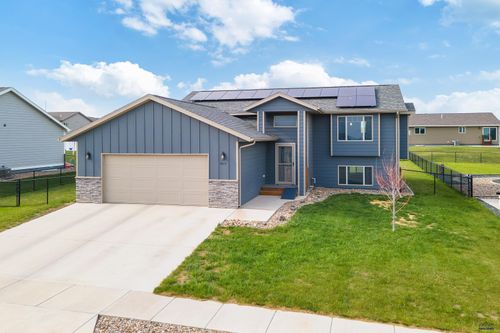 3012 Allison Ln, Rapid City, SD, 57703-8435 | Card Image
