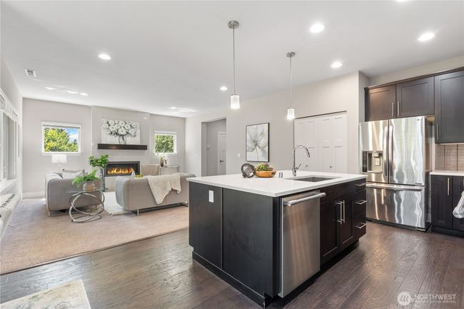 4008 223 Rd Pl Se, House other with 3 bedrooms, 3 bathrooms and 2 parking in Bothell WA | Image 4