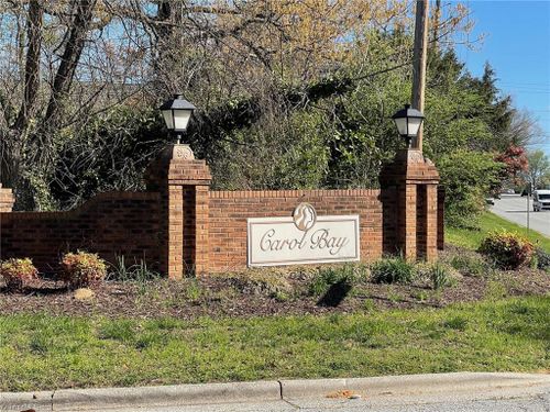 2302 Montree Ct, High Point, NC, 27265-1468 | Card Image