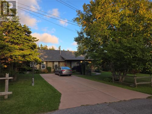 7 Youngsville Dr, Kippens, NL, A2N3H4 | Card Image