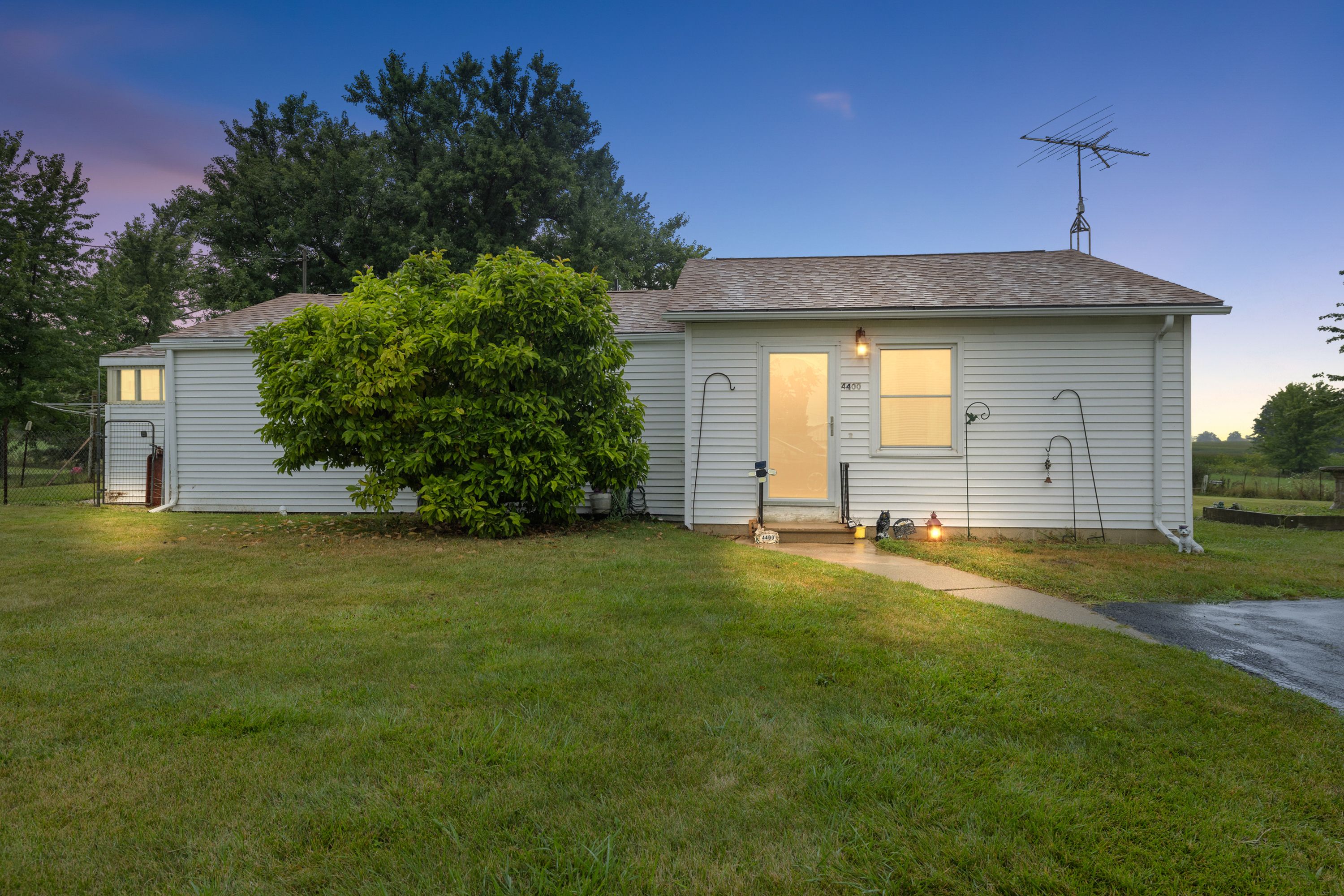 Monroe Rd, Tipton, MI 49287
