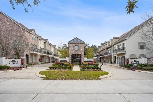 apt-203-827 Autumn Pl, Mandeville, LA, 70471-6786 | Card Image