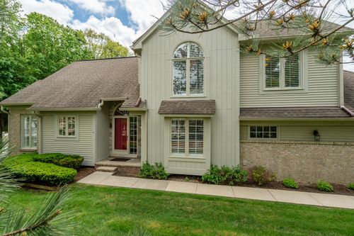 439 Covington Ct, Northville, MI, 48168-1554 | Card Image