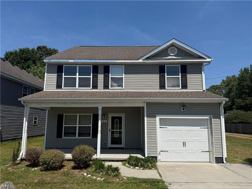 1215 Country Rd, Chesapeake, VA, 23324-1611 | Card Image