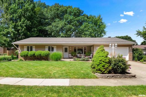 240 Cedar Ave, Morton, IL, 61550-1010 | Card Image