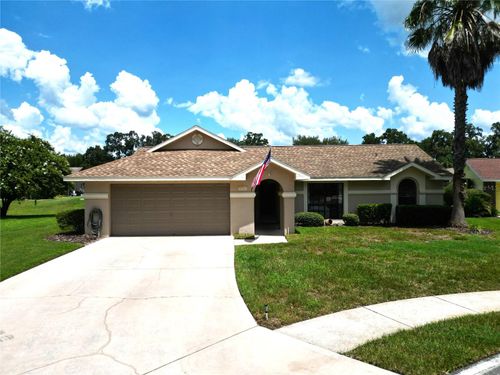 37147 Foxrun Pl, ZEPHYRHILLS, FL, 33542-0637 | Card Image