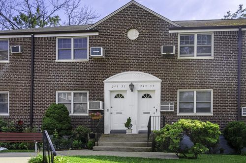 1-249-33 64th Ave, Little Neck, NY, 11362-2365 | Card Image