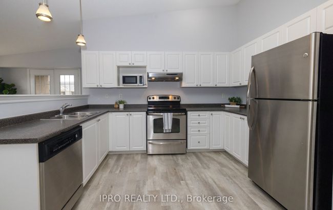 413 - 1487 Maple Ave, Condo with 2 bedrooms, 2 bathrooms and 2 parking in Milton ON | Image 10