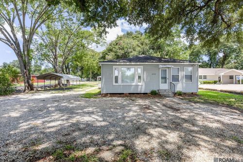 22105 Highway 1, Plaquemine, LA, 70764-5134 | Card Image