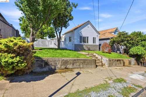 3007 Bona St, Oakland, CA, 94601-2711 | Card Image