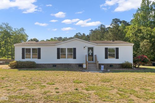 3040 Medlin Rd, Clayton, NC, 27527-5734 | Card Image
