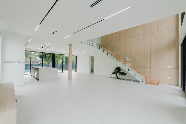 549 East Dr, House other with 4 bedrooms, 4 bathrooms and null parking in Miami Springs FL | Image 11