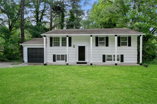 1386 Pineglen Dr, Riverdale, GA, 30296-3249 | Card Image