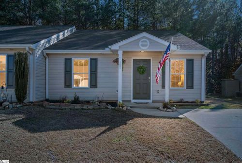 320 Oak Knoll Ct, Seneca, SC, 29678-3702 | Card Image