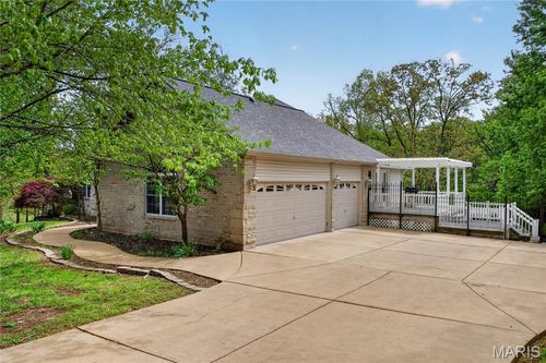 12 San Isidro, Pevely, MO, 63070-1656 | Card Image