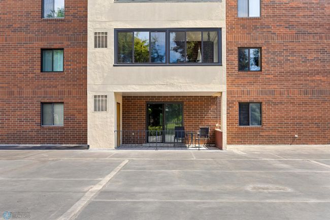 Condo Exterior | Image 25