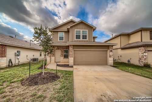 305 Middle Green Loop, Floresville, TX, 78114-0050 | Card Image