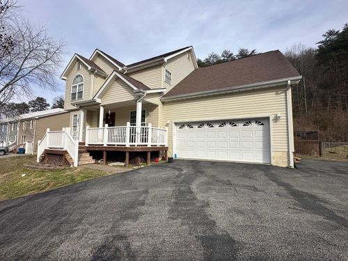 490 Ponderosa Dr, Paintsville, KY, 41240-8558 | Card Image