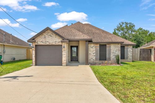 5330 Springwood Loop, Lumberton, TX, 77657-4406 | Card Image
