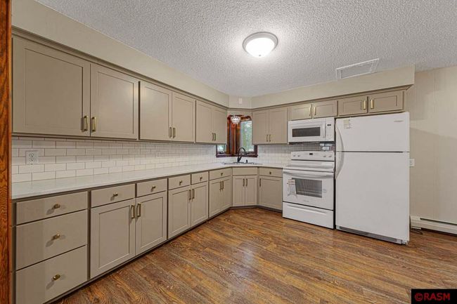 36530 251 St Ave, House other with 3 bedrooms, 2 bathrooms and null parking in Le Center MN | Image 8