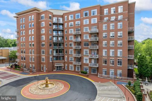 unit-602-4490 Market Commons Dr, FAIRFAX, VA, 22033-6051 | Card Image