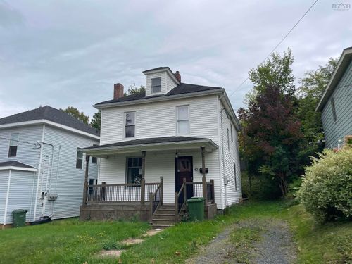 42 Bell St, New Glasgow, NS, B2H2A9 | Card Image