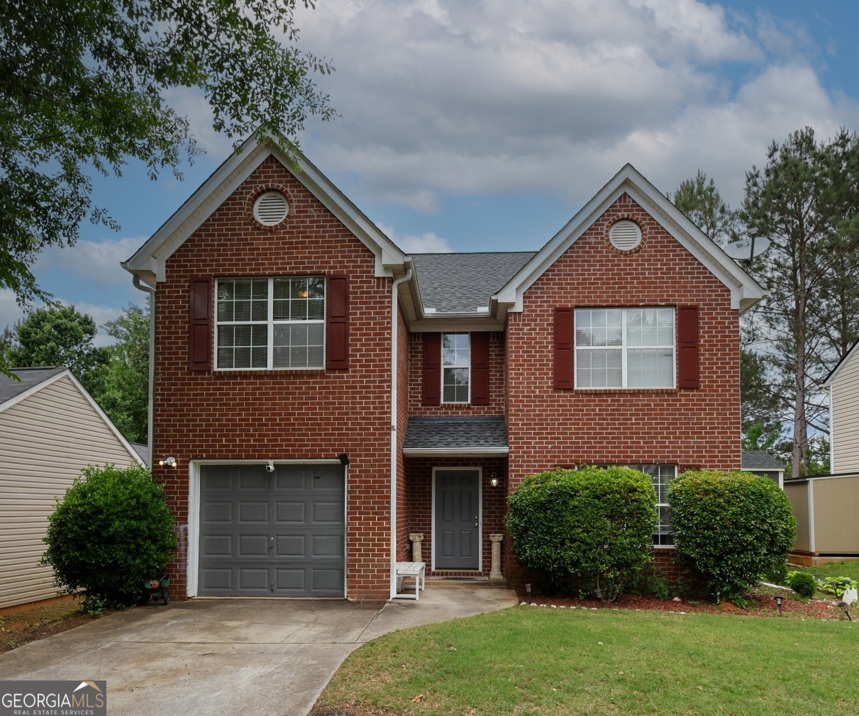 Residential in Lithonia