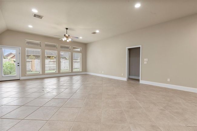 1215 Oxbow Crossing Ln, House other with 4 bedrooms, 3 bathrooms and 2 parking in Rosenberg TX | Image 10