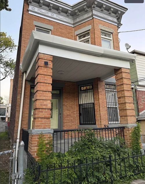 3-128 35th St, Union City, NJ, 07087-1119 | Card Image