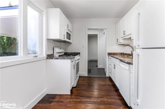 121 Birch St, House other with 4 bedrooms, 3 bathrooms and 4 parking in Collingwood ON | Image 16