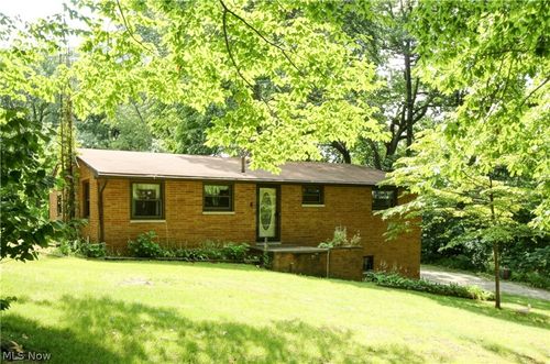 4708 Alabama Ave Sw, Navarre, OH, 44662-8708 | Card Image