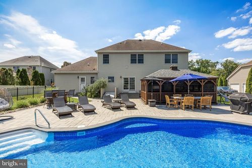 6 Cullen Way, Hamilton, NJ, 08620 | Card Image
