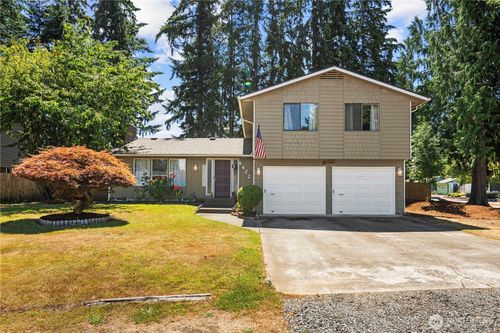 4422 108th St Ne, Marysville, WA, 98271-8310 | Card Image