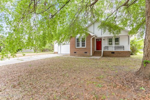 103 Balsam Rd, Jacksonville, NC, 28546-8554 | Card Image
