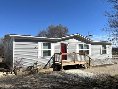 549 N Linn Valley Dr, Linn Valley, KS, 66040-5207 | Card Image