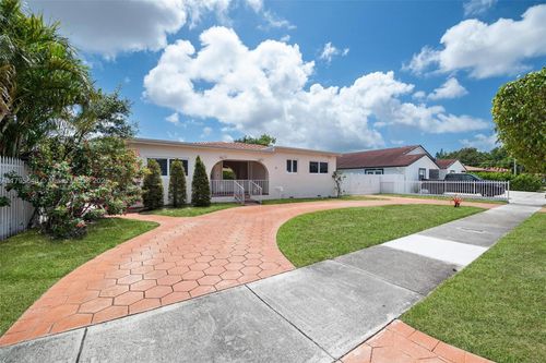 241 Nw 46th Ave, Miami, FL, 33126-5363 | Card Image
