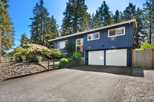 8824 224th St Sw, Edmonds, WA, 98026-8256 | Card Image