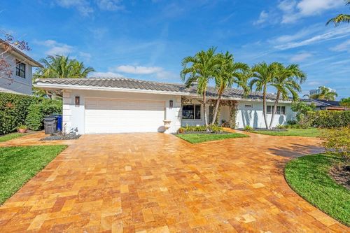 1941 Coral Reef Dr, Pompano Beach, FL, 33062-7695 | Card Image